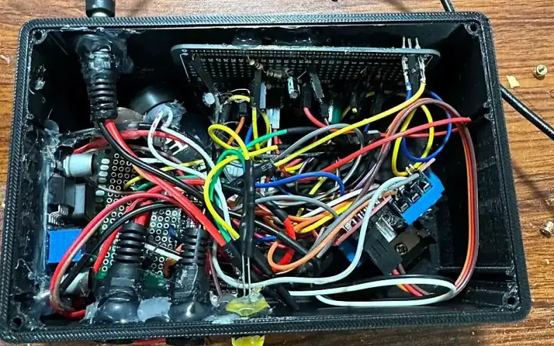 Inside the prototype: wiring, driver boards and the amplifier.